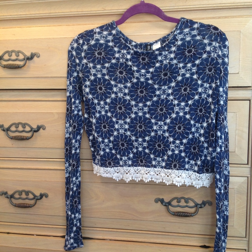 Crop top